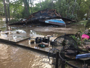 Missouri S&T – Missouri S&T Magazine – 0510M_FLOOD Cindy Ragland debris2