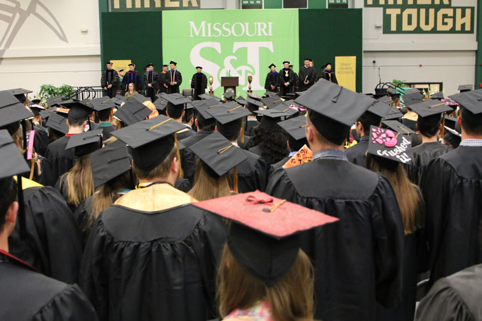 2019 fall spring commencement